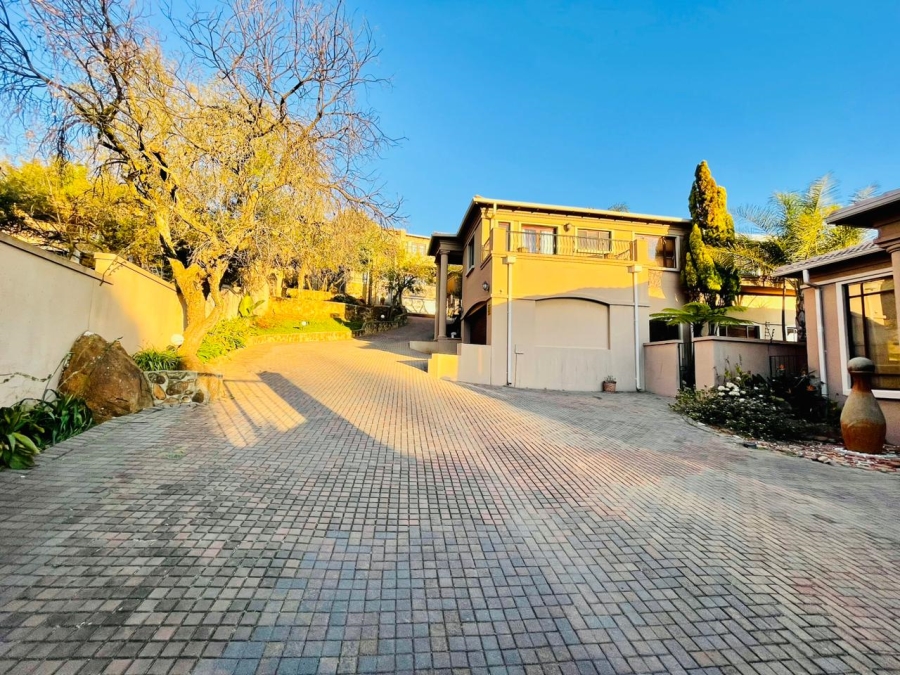 3 Bedroom Property for Sale in Mulbarton Gauteng