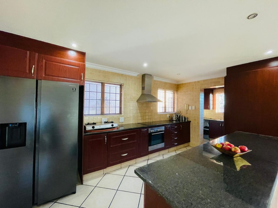 3 Bedroom Property for Sale in Mulbarton Gauteng