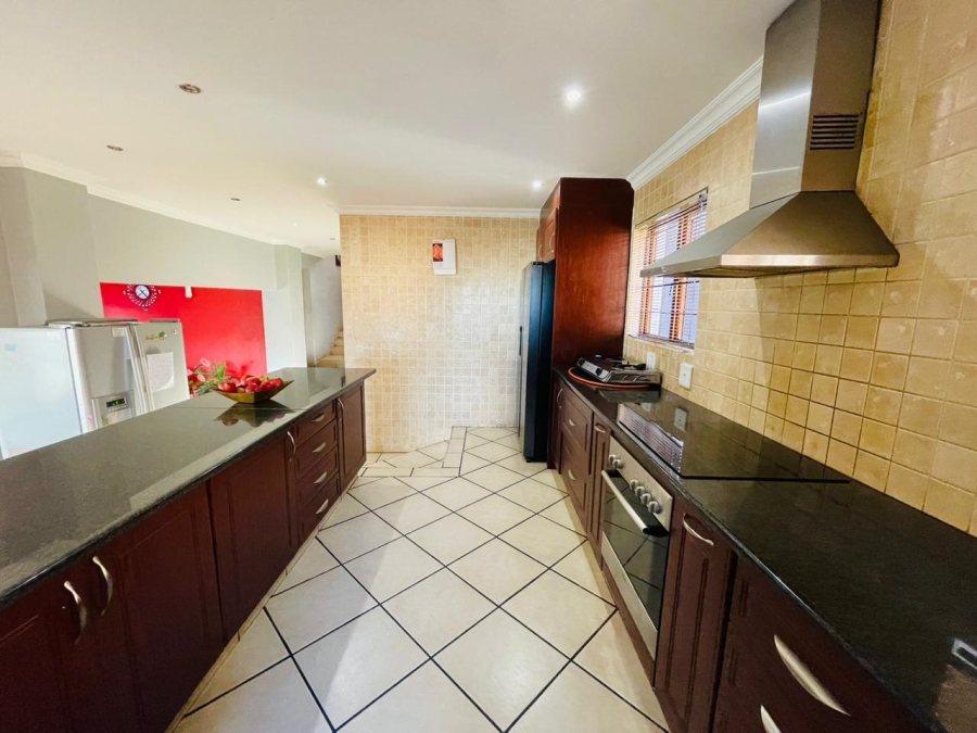 3 Bedroom Property for Sale in Mulbarton Gauteng