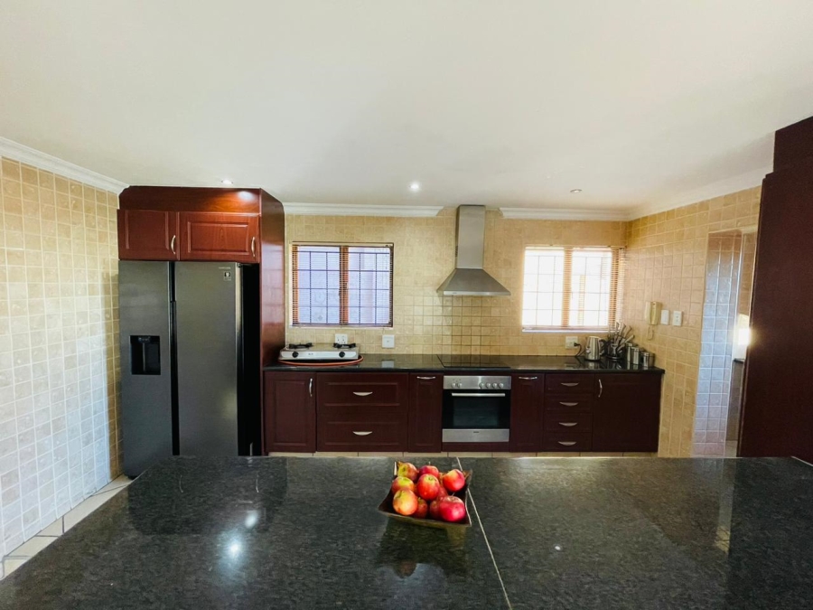 3 Bedroom Property for Sale in Mulbarton Gauteng