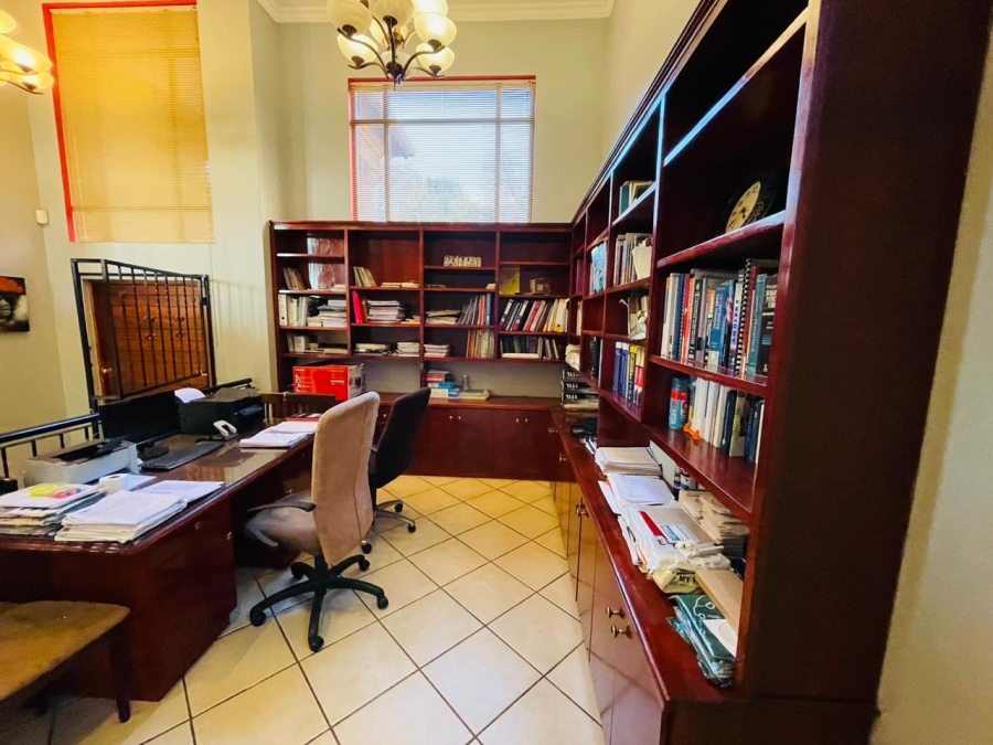 3 Bedroom Property for Sale in Mulbarton Gauteng