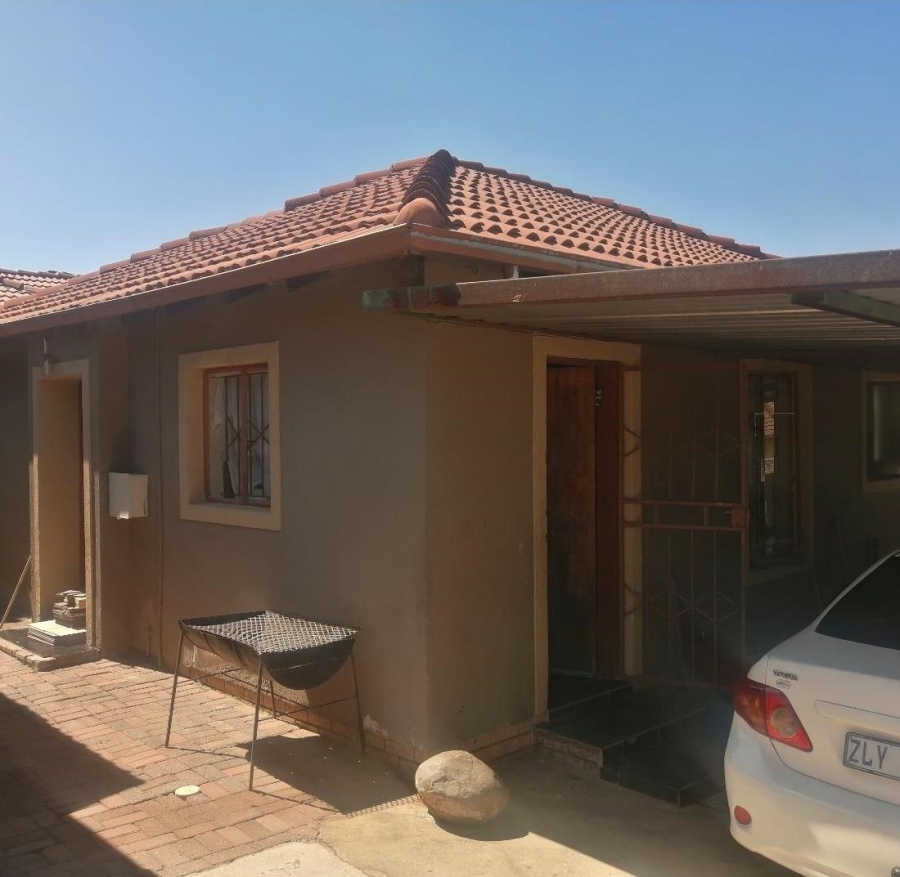 3 Bedroom Property for Sale in Alveda Park Gauteng