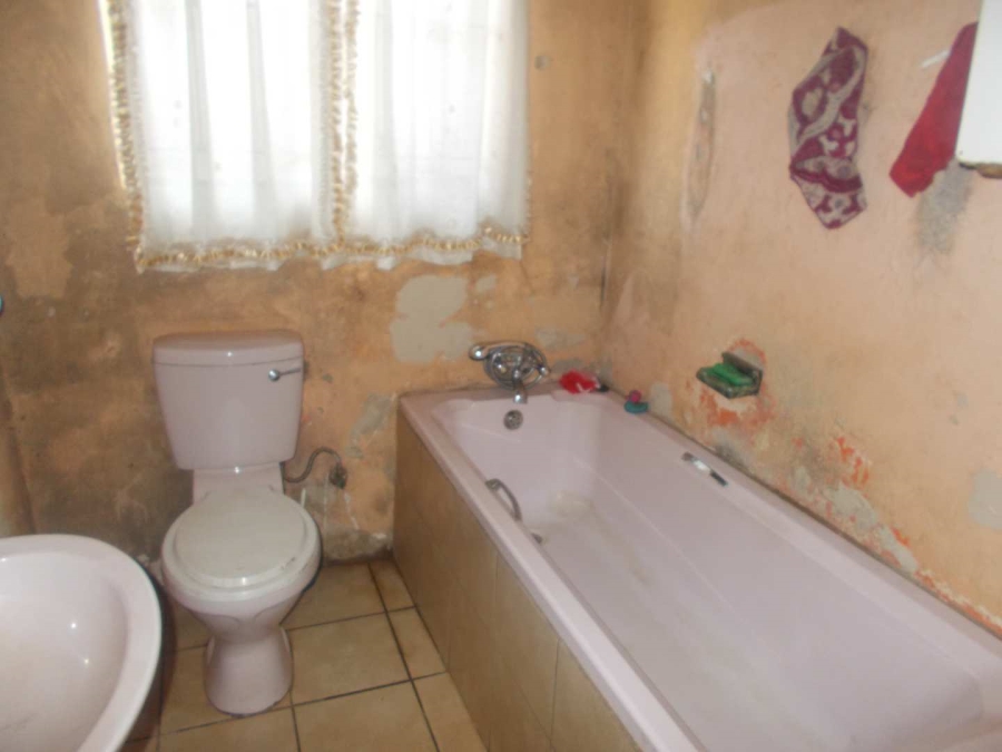 2 Bedroom Property for Sale in Vosloorus Gauteng