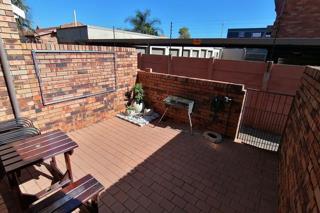 2 Bedroom Property for Sale in New Redruth Gauteng