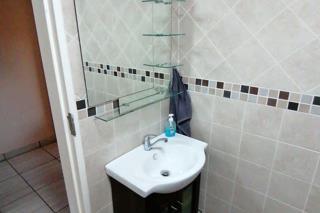 2 Bedroom Property for Sale in New Redruth Gauteng