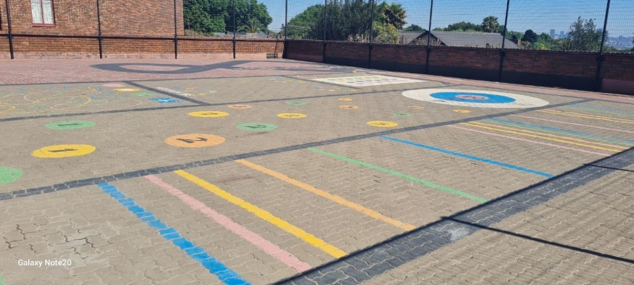 2 Bedroom Property for Sale in Linmeyer Gauteng