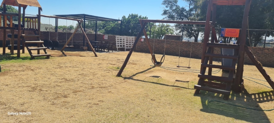 2 Bedroom Property for Sale in Linmeyer Gauteng