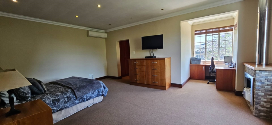 4 Bedroom Property for Sale in Alberante Gauteng