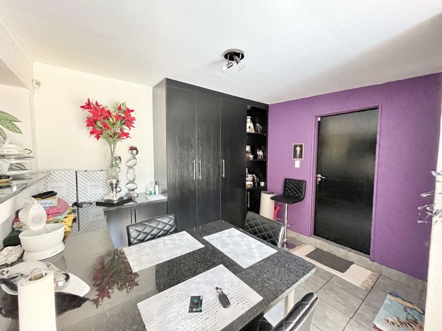 4 Bedroom Property for Sale in Brackendowns Gauteng