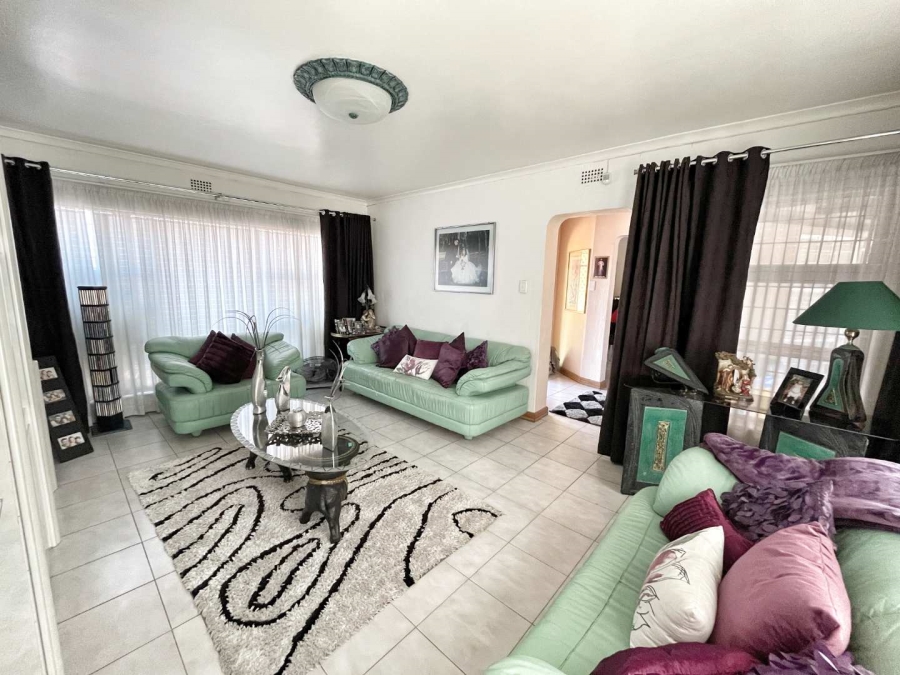 4 Bedroom Property for Sale in Brackendowns Gauteng