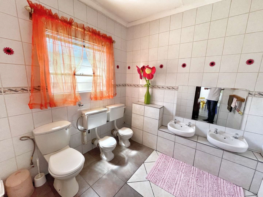 4 Bedroom Property for Sale in Brackendowns Gauteng