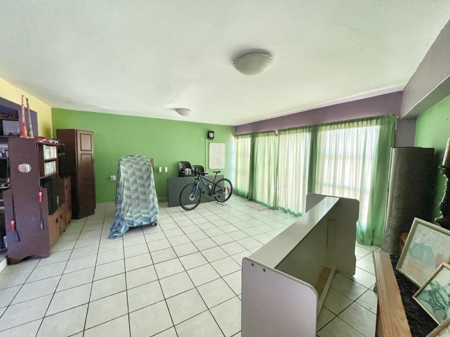 4 Bedroom Property for Sale in Brackendowns Gauteng