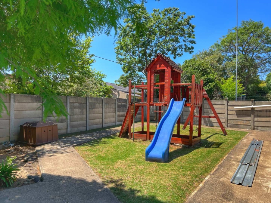 4 Bedroom Property for Sale in Brackendowns Gauteng