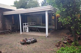 5 Bedroom Property for Sale in Brackendowns Gauteng