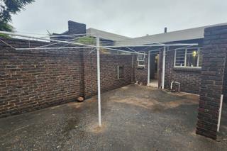 5 Bedroom Property for Sale in Brackendowns Gauteng