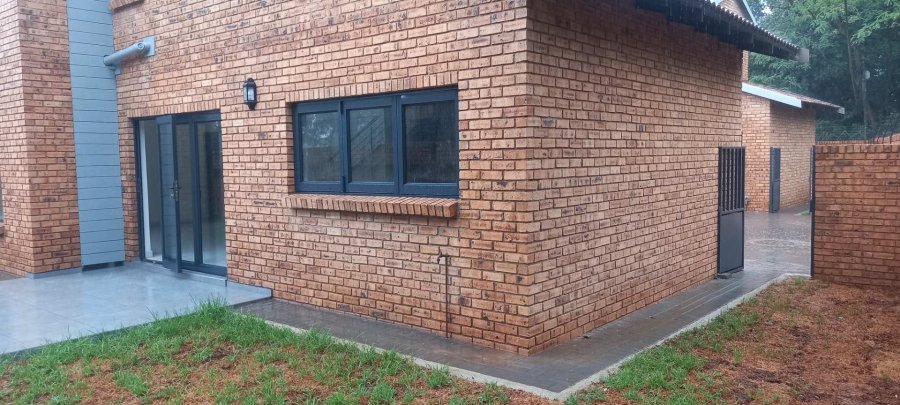 3 Bedroom Property for Sale in Brackenhurst Gauteng