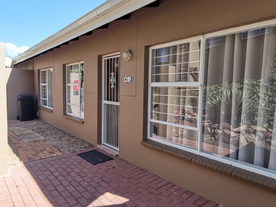 2 Bedroom Property for Sale in Winchester Hills Gauteng