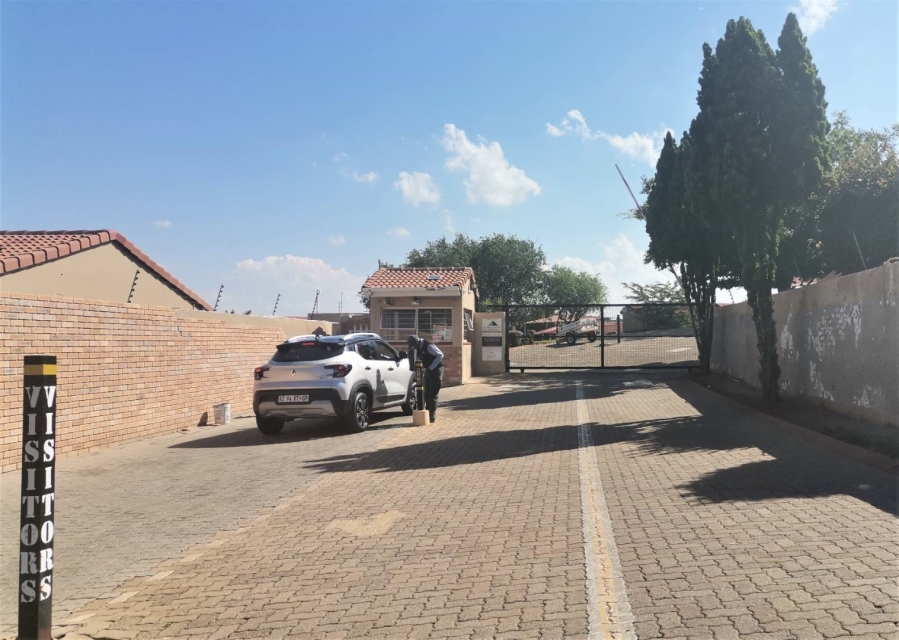 2 Bedroom Property for Sale in Winchester Hills Gauteng