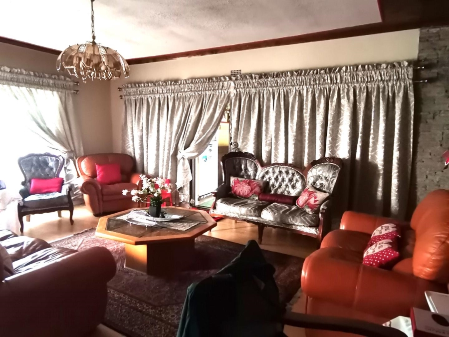 3 Bedroom Property for Sale in Tulisa Park Gauteng