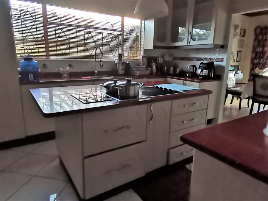 3 Bedroom Property for Sale in Tulisa Park Gauteng