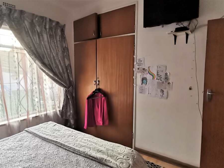 3 Bedroom Property for Sale in Tulisa Park Gauteng