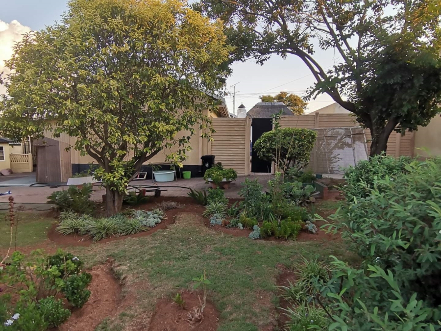 3 Bedroom Property for Sale in Tulisa Park Gauteng