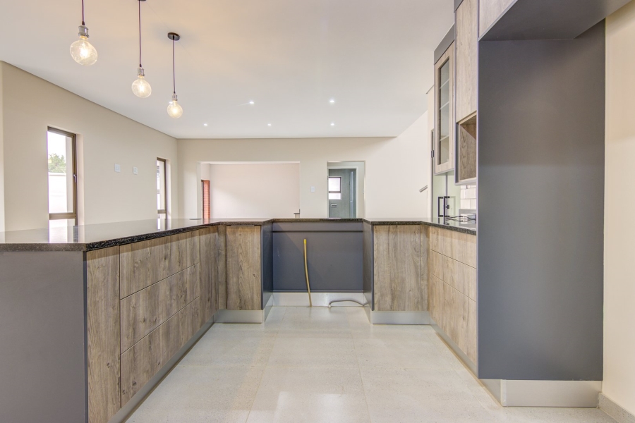 4 Bedroom Property for Sale in Bartlett Gauteng