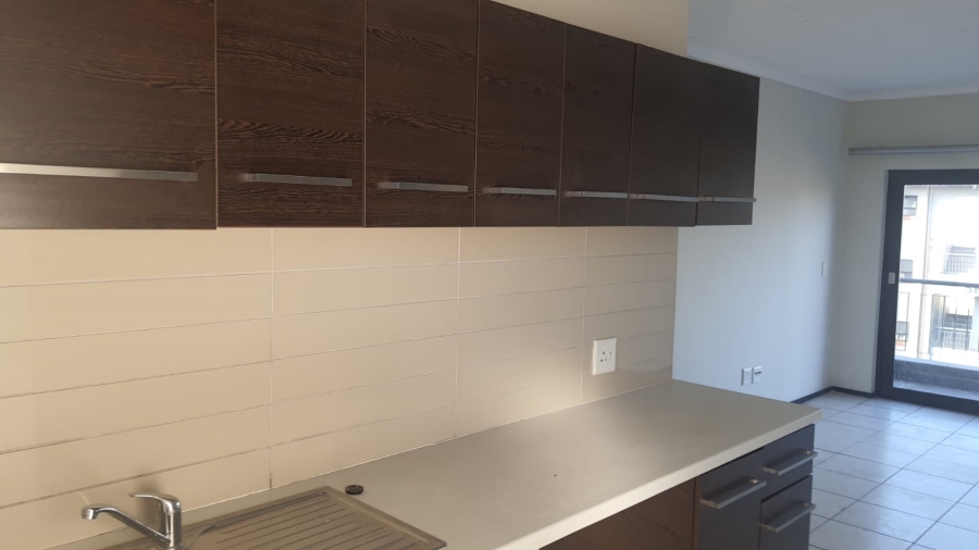 To Let 2 Bedroom Property for Rent in Oakdene Gauteng