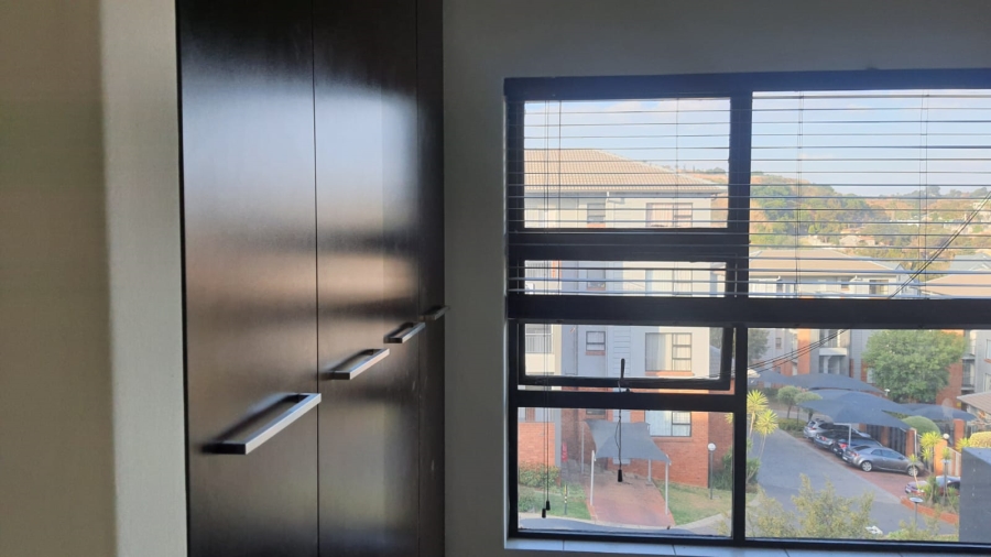 To Let 2 Bedroom Property for Rent in Oakdene Gauteng