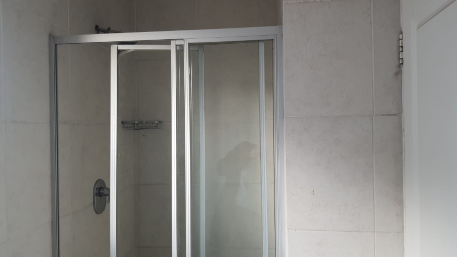 To Let 2 Bedroom Property for Rent in Oakdene Gauteng