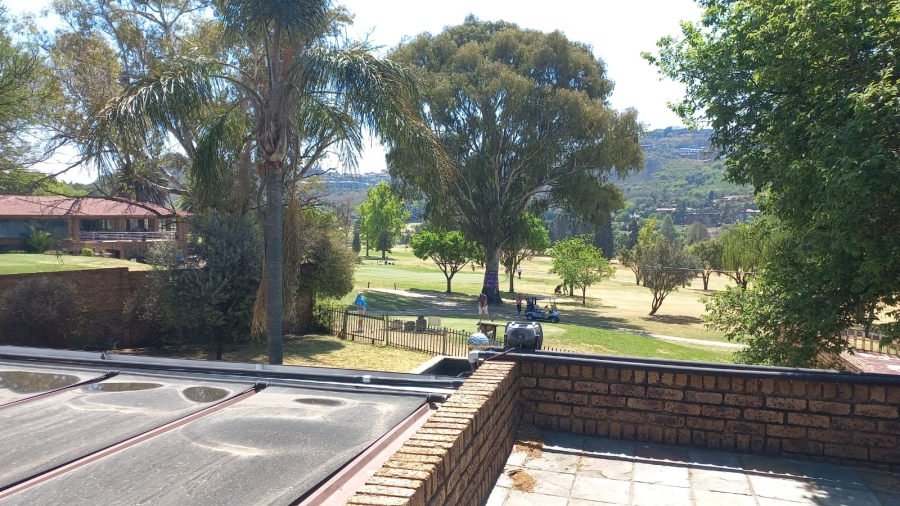 To Let 1 Bedroom Property for Rent in Glenvista Gauteng