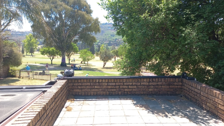 To Let 1 Bedroom Property for Rent in Glenvista Gauteng