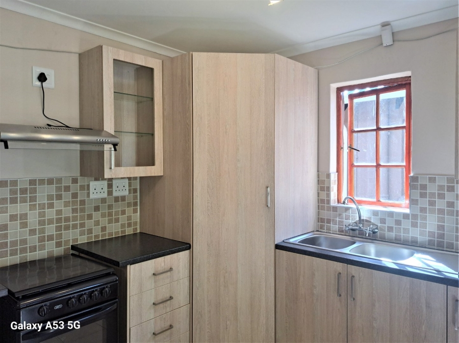To Let 1 Bedroom Property for Rent in Northwold Gauteng