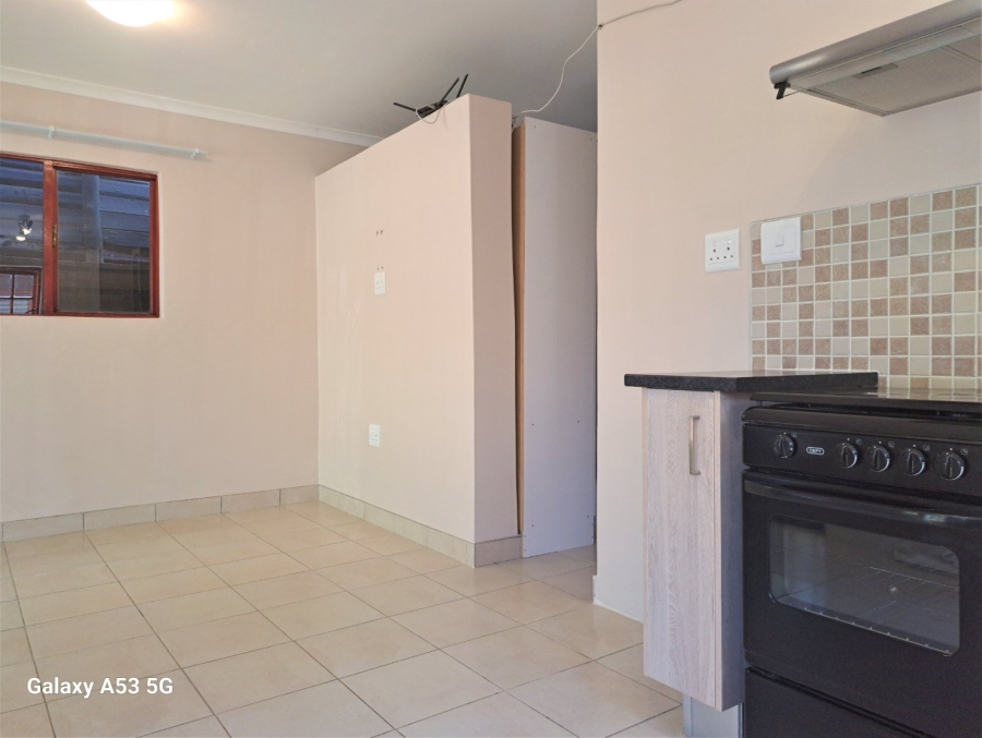 To Let 1 Bedroom Property for Rent in Northwold Gauteng