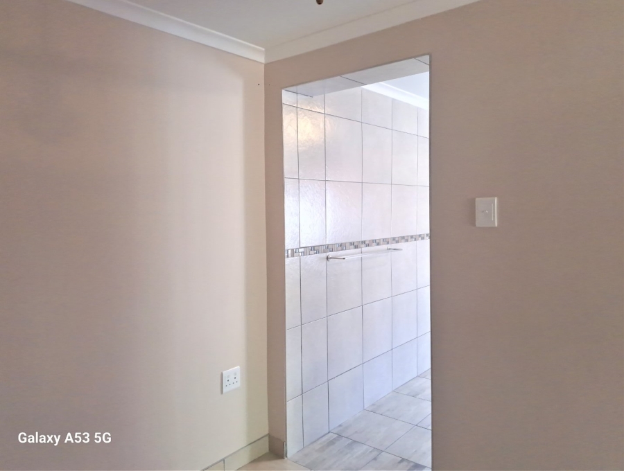 To Let 1 Bedroom Property for Rent in Northwold Gauteng