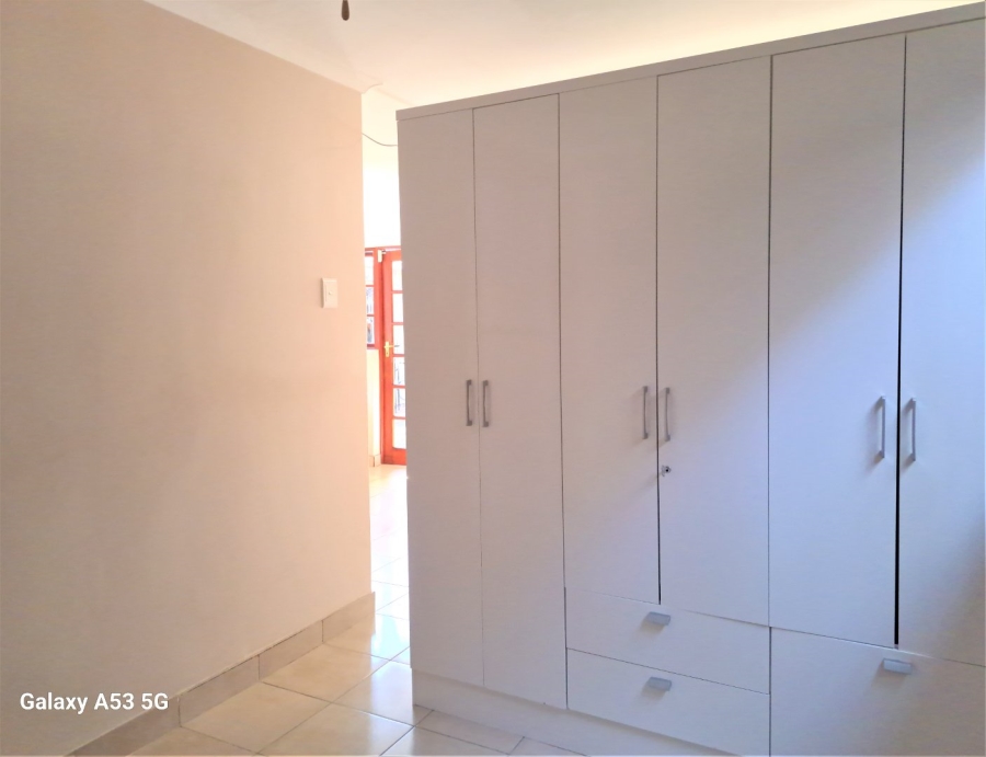 To Let 1 Bedroom Property for Rent in Northwold Gauteng