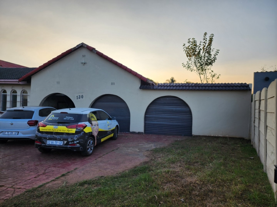 To Let 3 Bedroom Property for Rent in Freeway Park Gauteng