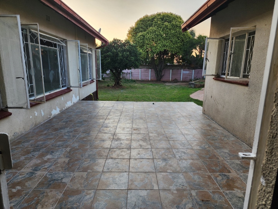 To Let 3 Bedroom Property for Rent in Freeway Park Gauteng