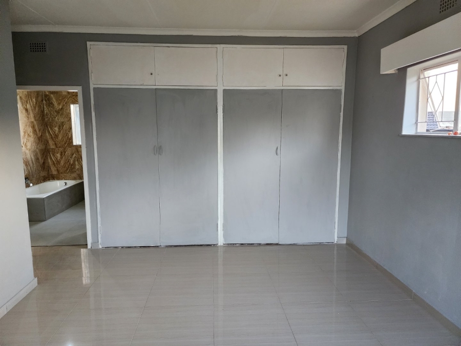 To Let 3 Bedroom Property for Rent in Freeway Park Gauteng