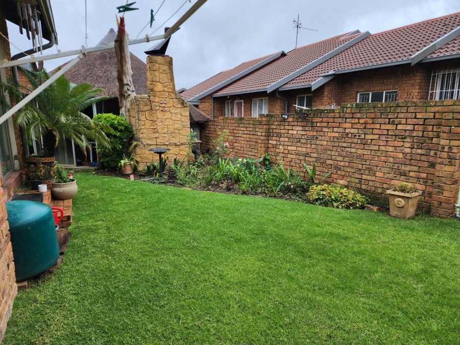 To Let 3 Bedroom Property for Rent in Norkem Park Gauteng
