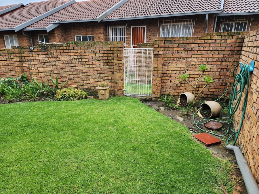 To Let 3 Bedroom Property for Rent in Norkem Park Gauteng