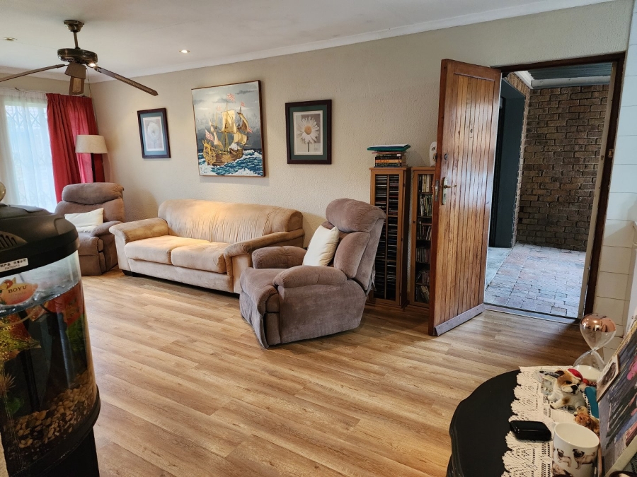 To Let 3 Bedroom Property for Rent in Norkem Park Gauteng