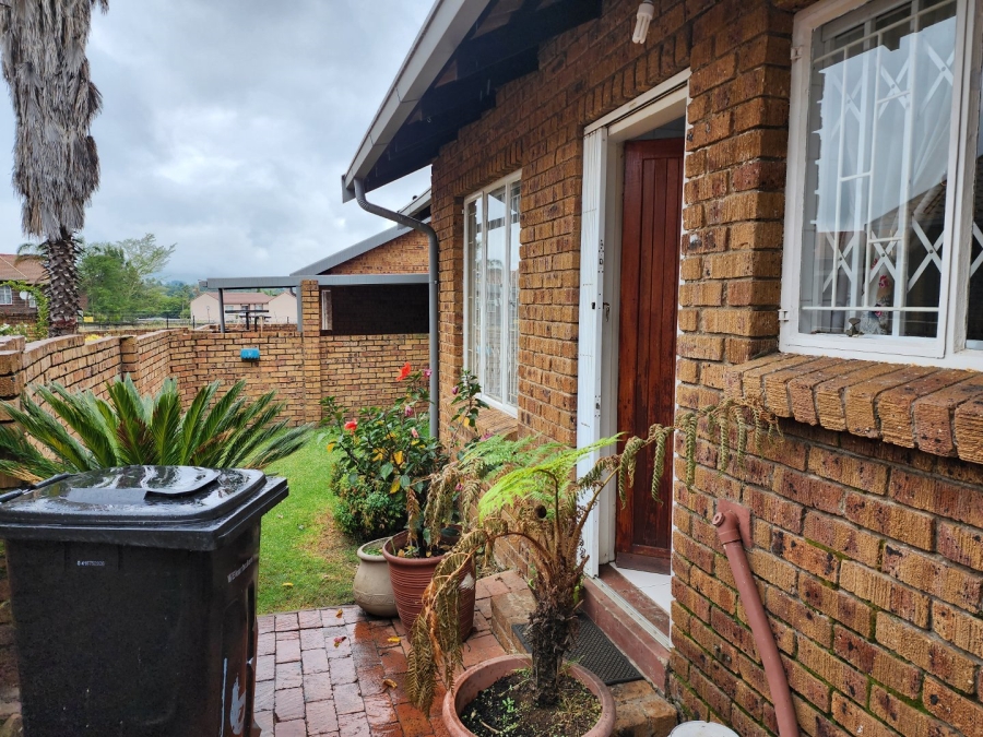 To Let 3 Bedroom Property for Rent in Norkem Park Gauteng