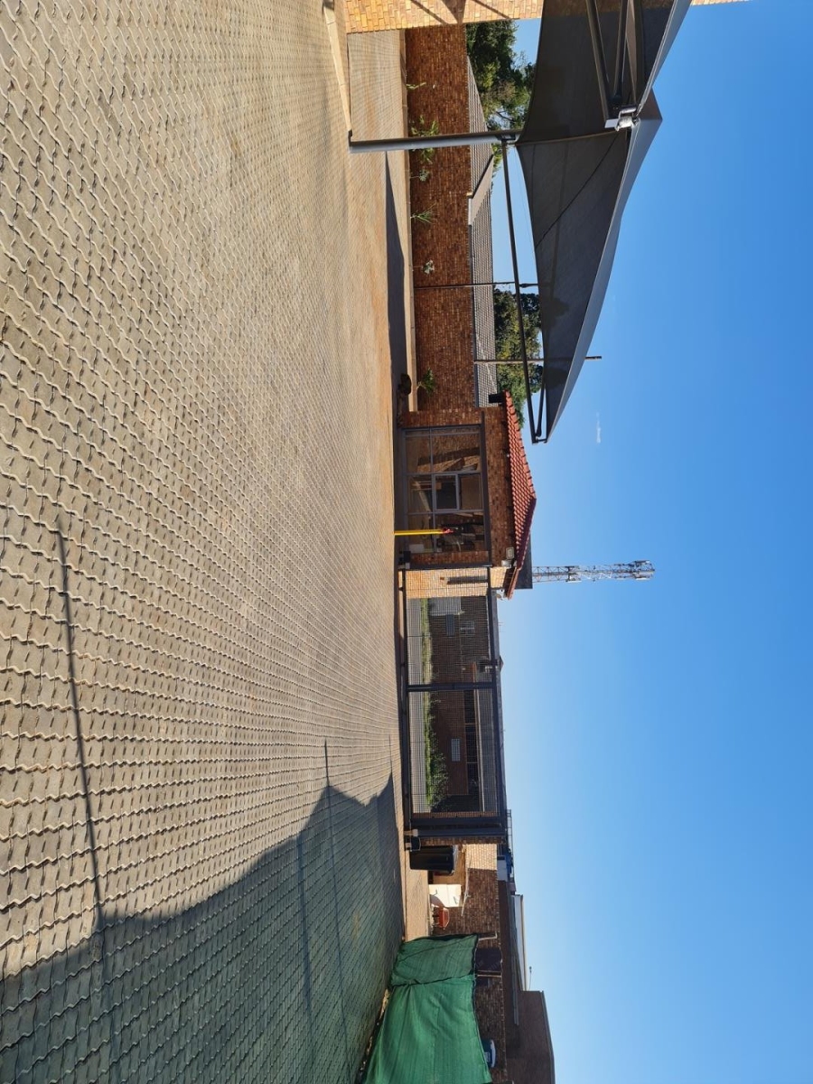 To Let 2 Bedroom Property for Rent in Witfield Gauteng