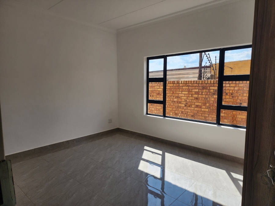 To Let 2 Bedroom Property for Rent in Witfield Gauteng