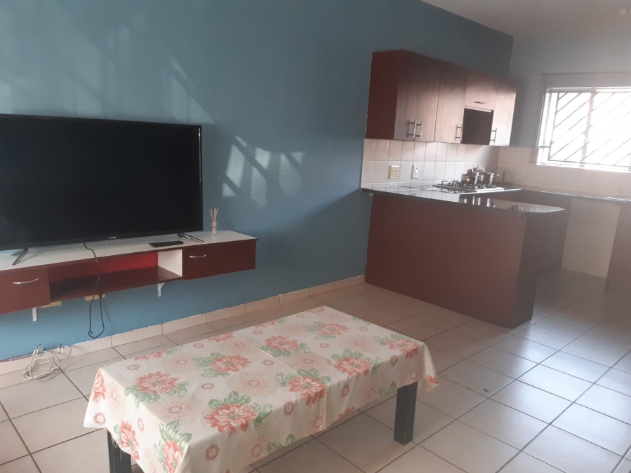 To Let 2 Bedroom Property for Rent in Meredale Gauteng