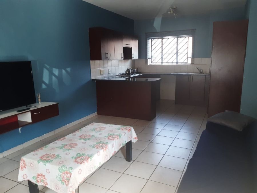 To Let 2 Bedroom Property for Rent in Meredale Gauteng