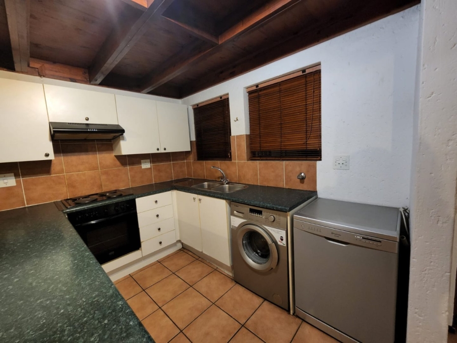 2 Bedroom Property for Sale in Sunninghill Gauteng