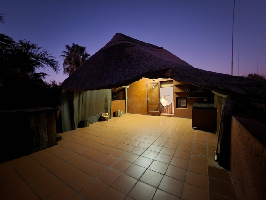 2 Bedroom Property for Sale in Sunninghill Gauteng