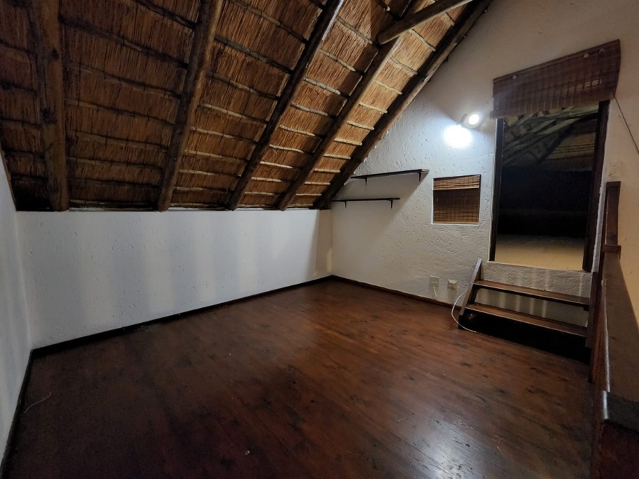 2 Bedroom Property for Sale in Sunninghill Gauteng